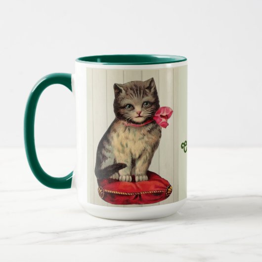 Mug Kitten de Noël assis avec un cou rouge (Gauche)