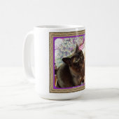 Mug Kiwi dans une boîte, série 1, pose 2, prune (Devant gauche)