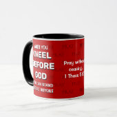 Mug KNEEL Rouge AVANT LA PRIÈRE DE DIEU (Devant gauche)