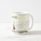 Mug La basse tient la bande attaquent ensemble (Devant droit)