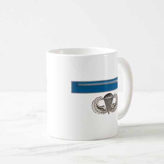 Mug La BEI aéroportée (Devant droit)