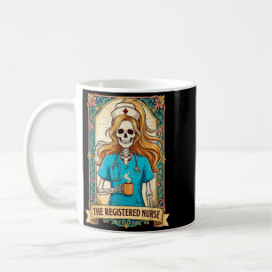 Mug La carte de tarot de l'infirmière diplômée sorcièr