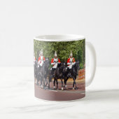 Mug La cavalerie de ménage attaquent (Devant droit)