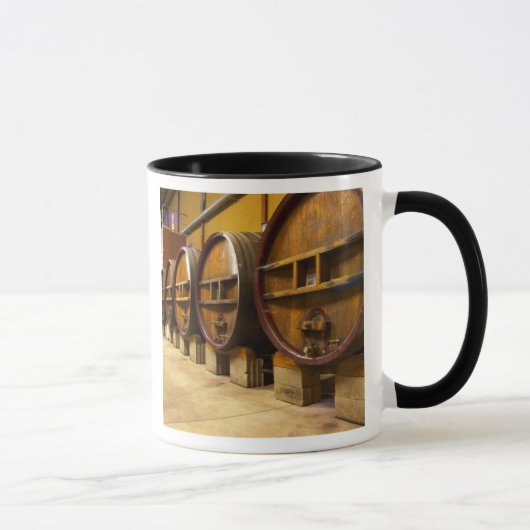 Mug La cave à vin aux grands vieux coffres en bois (Droite)