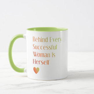 Mug La citation de confiance derrière la femme est