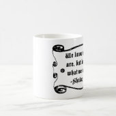 Mug La citation de Shakespeare, savent ce que nous (Centre)