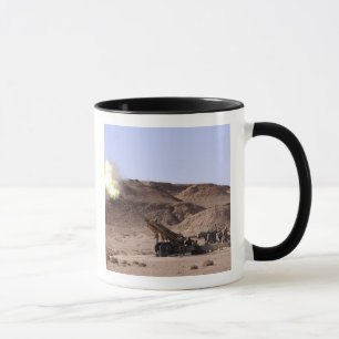 Mug La flamme et la fumée émergent du museau