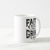 Mug La foi nourrit mon terrain - Motivation chrétienne (Devant droit)