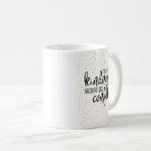 Mug La gentillesse de jet de confettis d'or aiment (Devant droit)