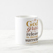 Mug La Grâce de Dieu Libérée par l'Abandon Verset Bibl (Devant droit)