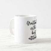 Mug La gratitude est la meilleure attitude citation in (Devant gauche)
