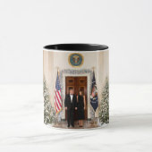 Mug La Maison Blanche de Noël de Donald & Melania Trum (Centre)