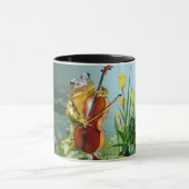 Mug la MU comique avec la grenouille jouant le (Centre)