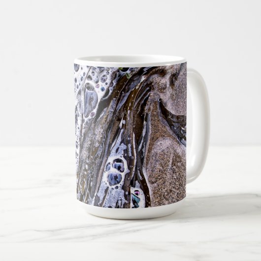 MUG LA PLAGE, ALGUES, EAU ET SABLE (Devant droit)