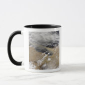 Mug La poussière souffle au large des côtes libyennes (Gauche)