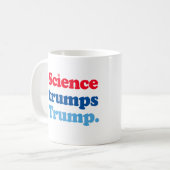 Mug La science l'emporte sur Trump (Devant gauche)