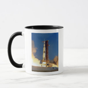 Mug La Terre tremble sous la poussée colossale de Satu