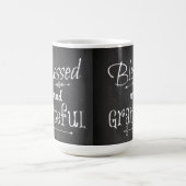 Mug La typographie de Chalk Board béni et gracieux (Centre)