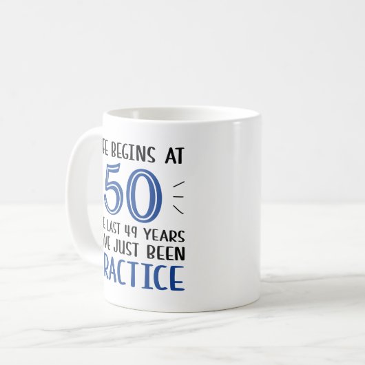Mug La Vie Commence À 50 Ans (Devant gauche)