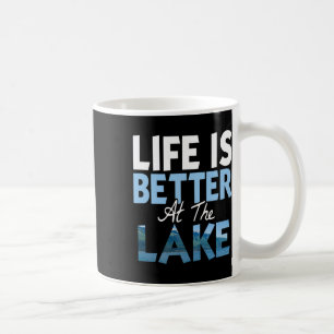 Mug La vie est meilleure au lac pêche bateau
