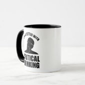Mug La Vie Est Meilleure Avec La Pensée Critique (Devant gauche)