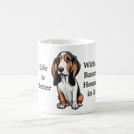 Mug La vie est meilleure avec un Basset Hound (Centre)