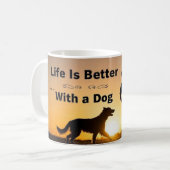 Mug La vie est meilleure avec un chien, jeune garçon,  (Devant gauche)