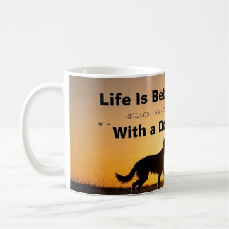 Mug La vie est meilleure avec un chien, jeune garçon,