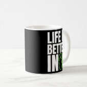 Mug La Vie Est Meilleure En Flip Flops Summer Beach Ga (Devant droit)