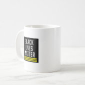 Mug La vie noire importe (Devant gauche)