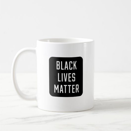 Mug La vie noire importe (Gauche)