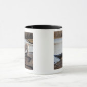 Mug Labrador blanc près d'un lac (Centre)