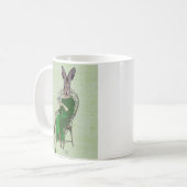 Mug Lady Bella Rabbit Prendre du thé 3 (Devant gauche)