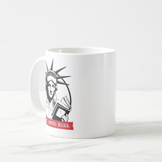 Mug Lady Liberty Lit Des Livres Interdits (Devant gauche)