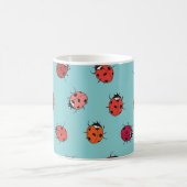 Mug Ladybugs, arrière - plan bleu, charmant patte sans (Centre)