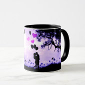 Mug "l'amour est dans l'air' deux toned mug. (Devant droit)