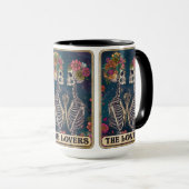 Mug L'Amour Éternel Se Rend Ici ! ☕ 💀 🌺 Le Tarot Amo (Devant droit)