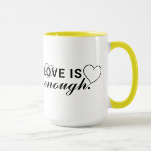 Mug L'amour suffit à la conception d'une motte compact