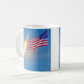 Mug Lancement d'Apollo 11 avec le drapeau américain (Devant gauche)