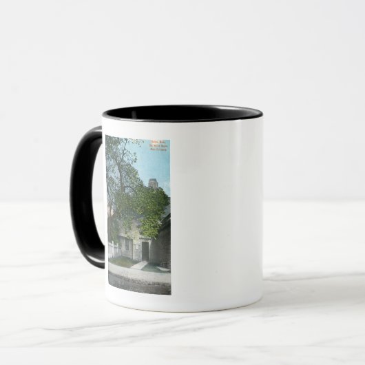 Mug L'Ancienne Sorcière, Entrée Principale (Devant gauche)