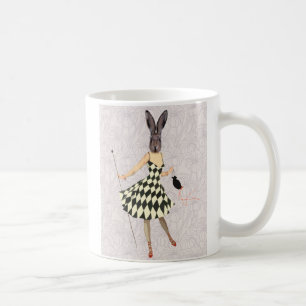 Mug Lapin dans la robe blanche noire 2