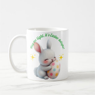 Mug Lapin de Pâques mignon serrant un œuf coloré