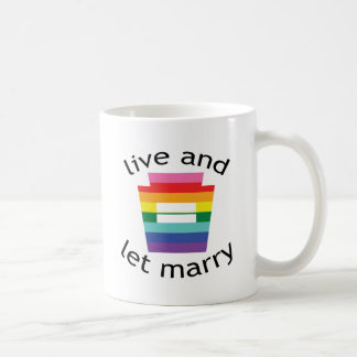 Mug L'arc-en-ciel trapézoïdal d'égalité de PA vivant