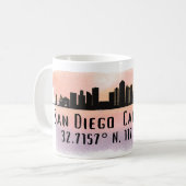 Mug Latitude et longitude de San Diego City Skyline (Devant gauche)