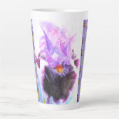Mug Latte floral Iris Iris violet peint à la main (Devant)