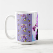 Mug Latte floral Iris Iris violet peint à la main (Gauche)