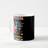Mug L'autisme ne vient pas avec une grand-mère manuell (Devant gauche)