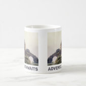 Mug L'aventure vous attend. Paysage fantastique (Centre)