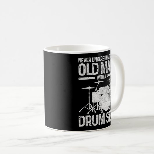 Mug Le Batteur Ne Sous-Estime Jamais Un Ancien Avec Un (Devant droit)