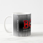 Mug Le BOSS Dirige Les Autres Suivent sur Bois Rustiqu (Gauche)